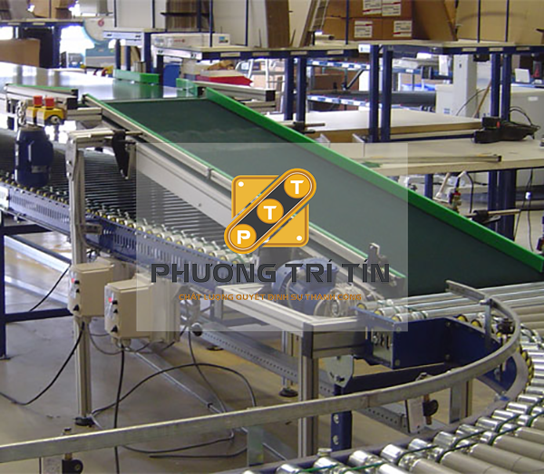 1 băng chuyền sản xuất