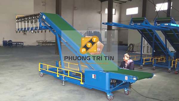 băng tải bốc hàng lên xe
