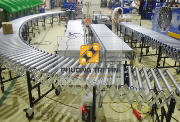 băng tải con lăn cong