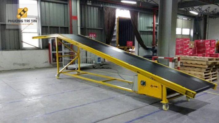 băng tải nâng hạ công nghiệp