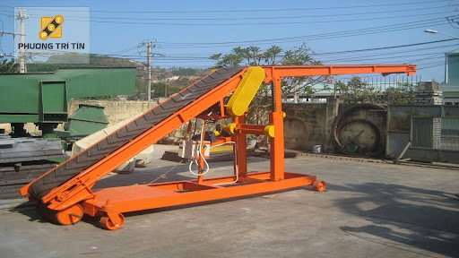 băng tải chuyển hàng lên xe