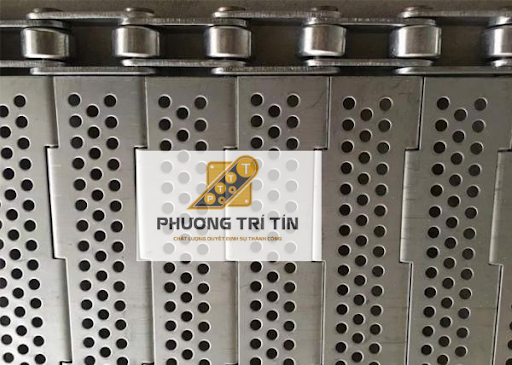 Băng tải thép Băng tải thép