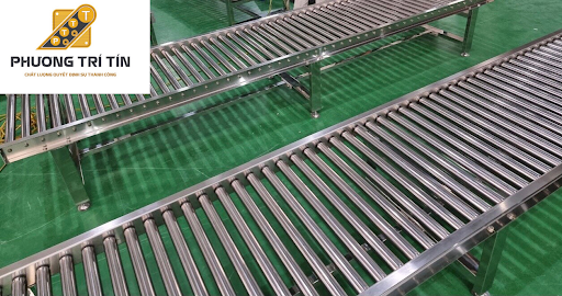 hệ thống băng tải con lăn inox 