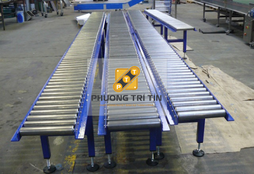 băng chuyền con lăn nhựa