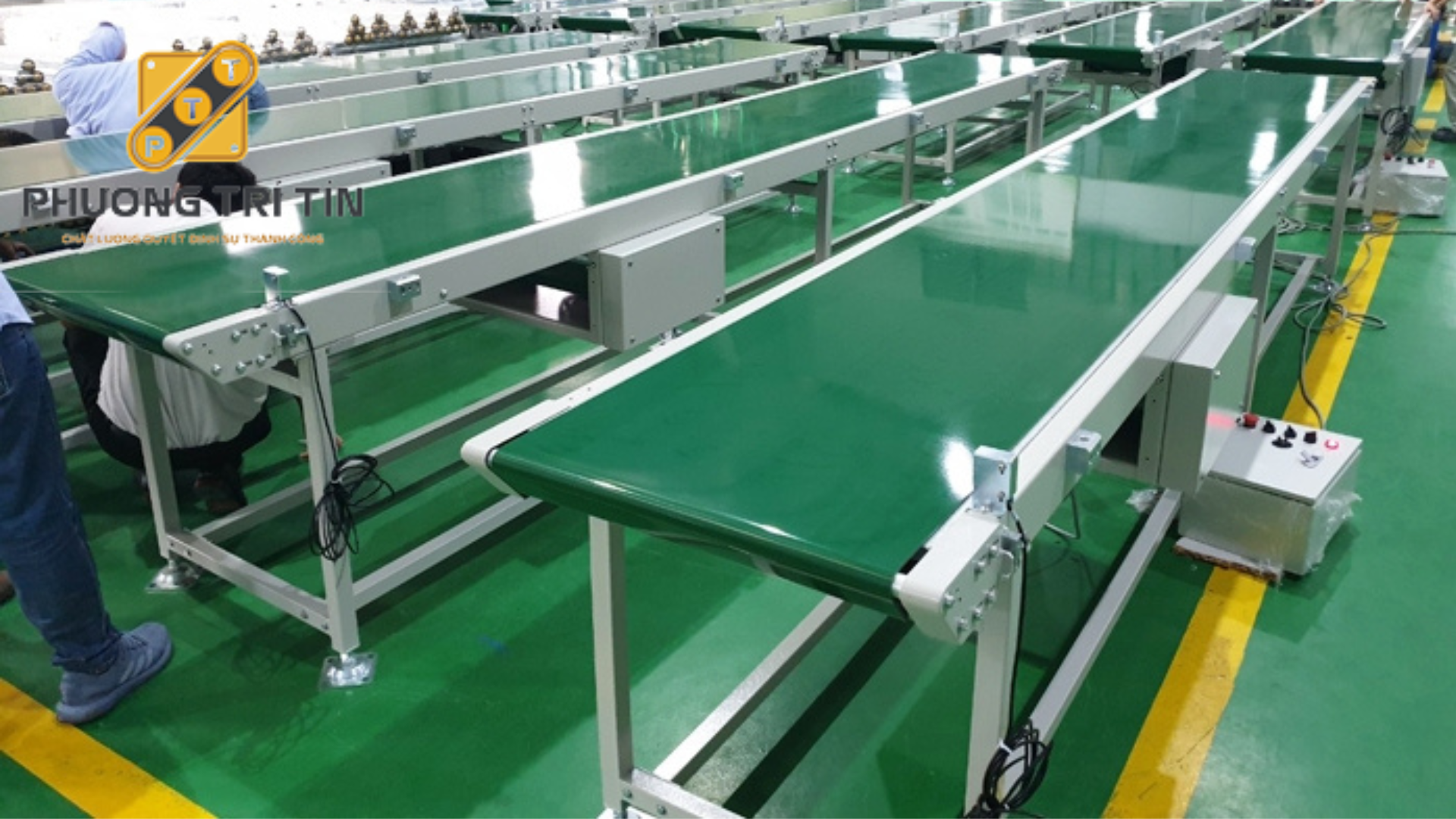 Băng tải pvc màu xanh 